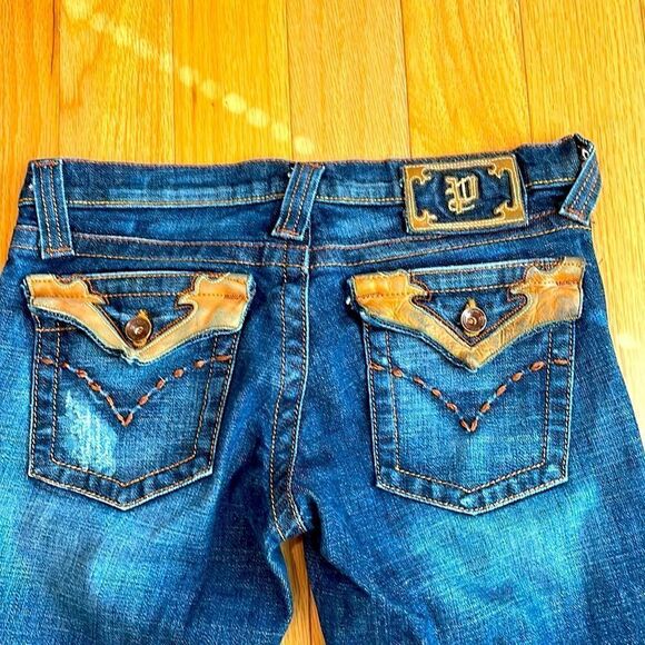 Flared Distressed Embroidered Pocket Jean w/ Boot Cut Flare Size 7 - Picture 6 of 11